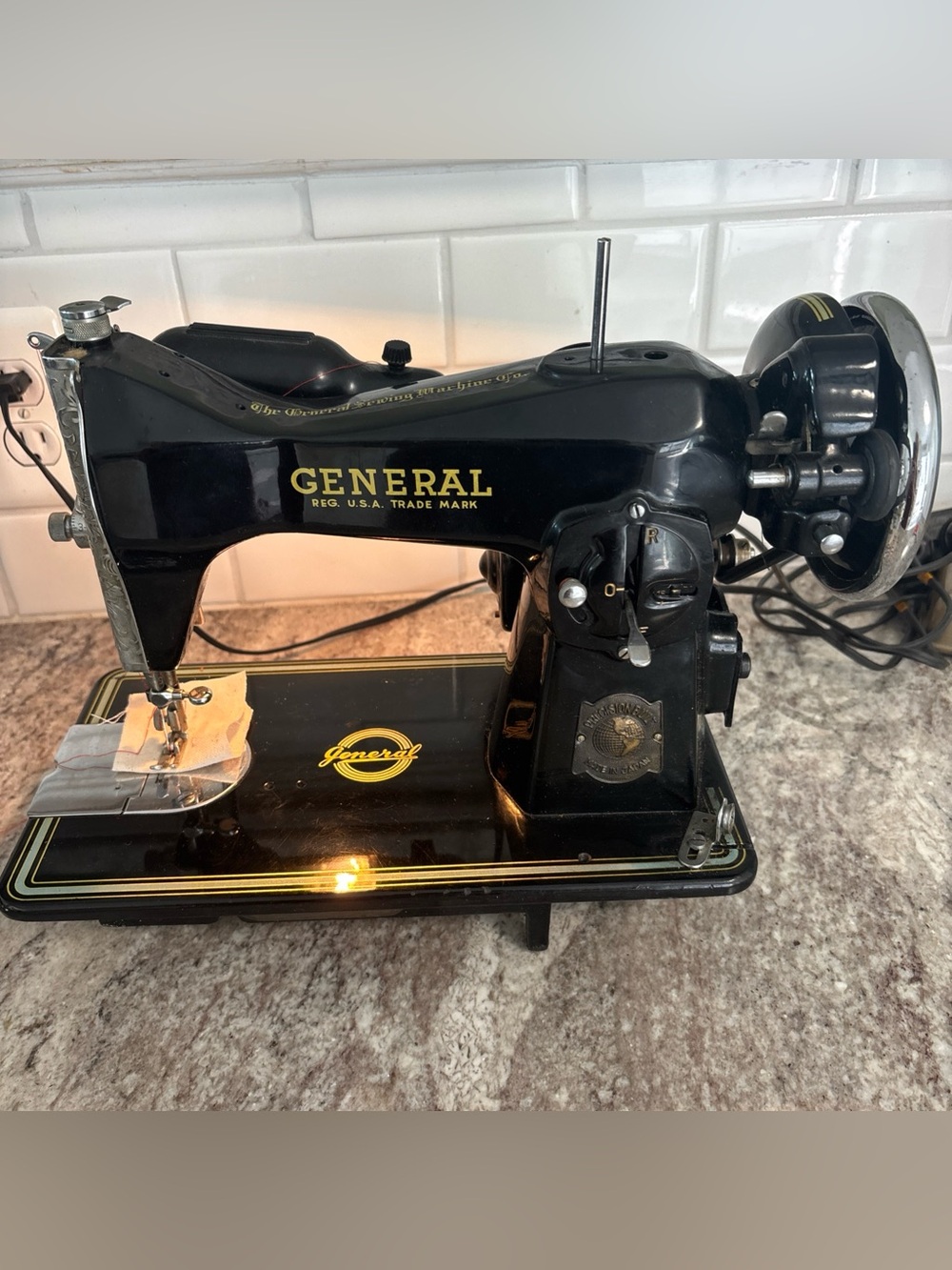General Sewing Machine 1930’s -Made In Japan- Works Great! Straight & Reverse